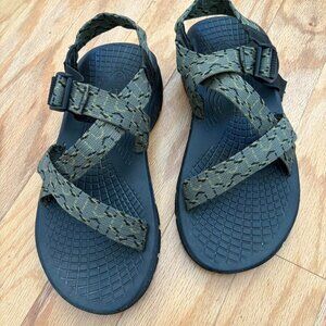 Chaco Z/volv sandals size 9